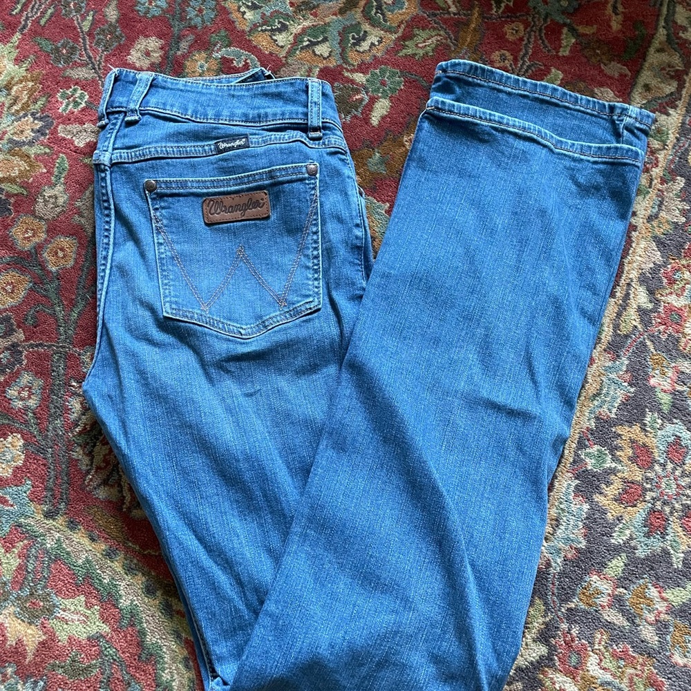Wrangler woman’s Classic Blue retro Relaxed Jeans